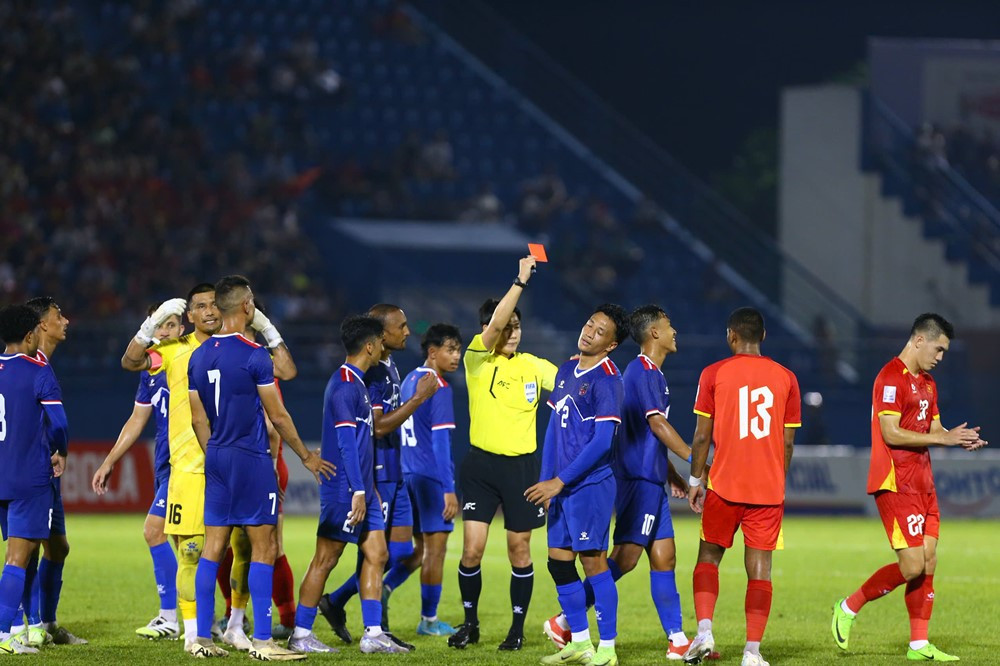 Viet Nam vs Nepal.jpg