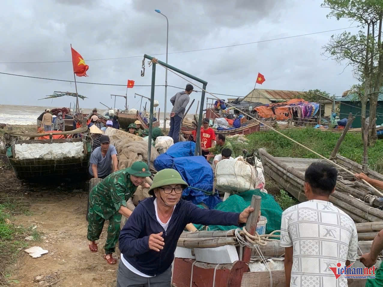 W-anh bai honga truong.jpg