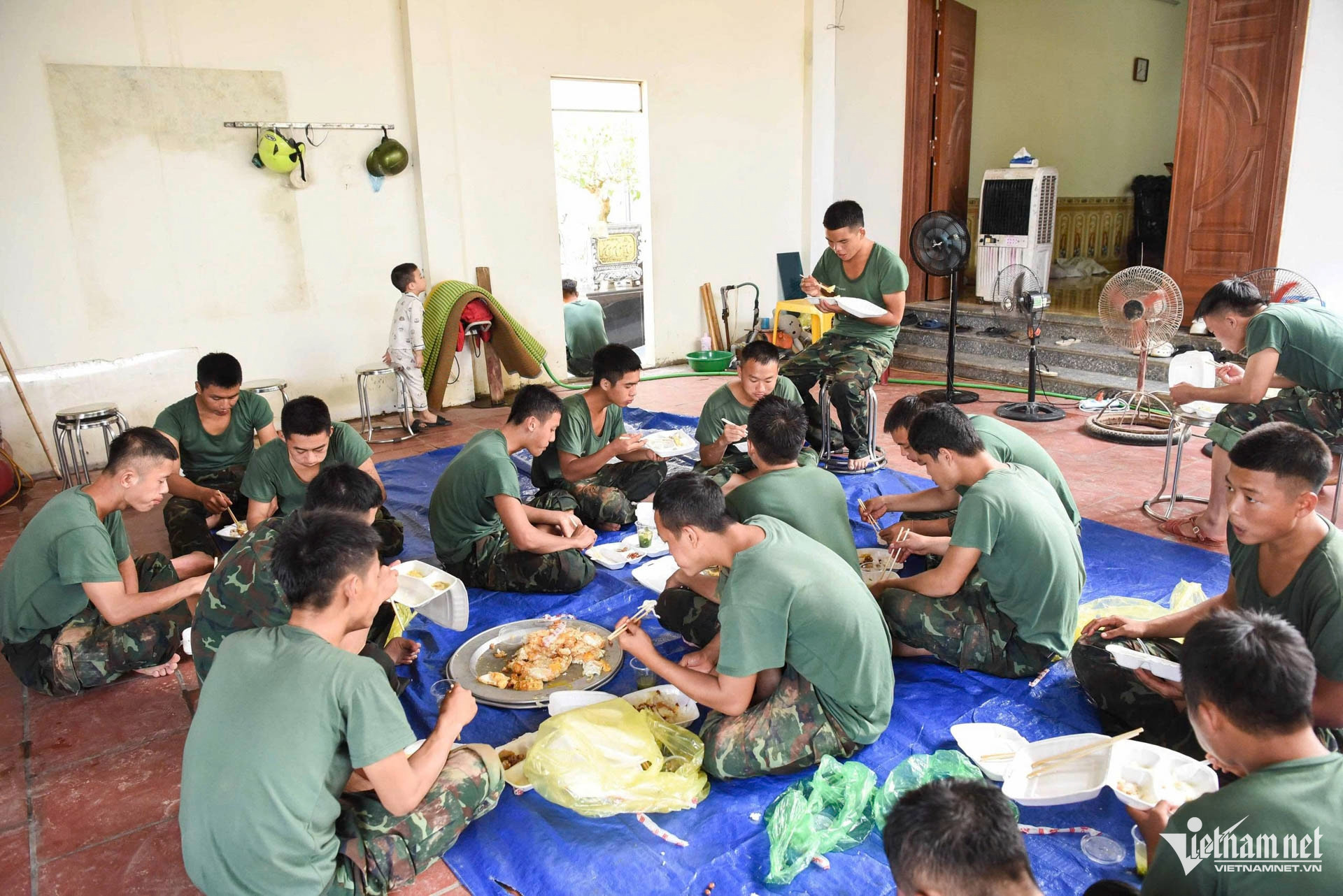 W-đắp đê bắc ninh_4.JPG.jpg