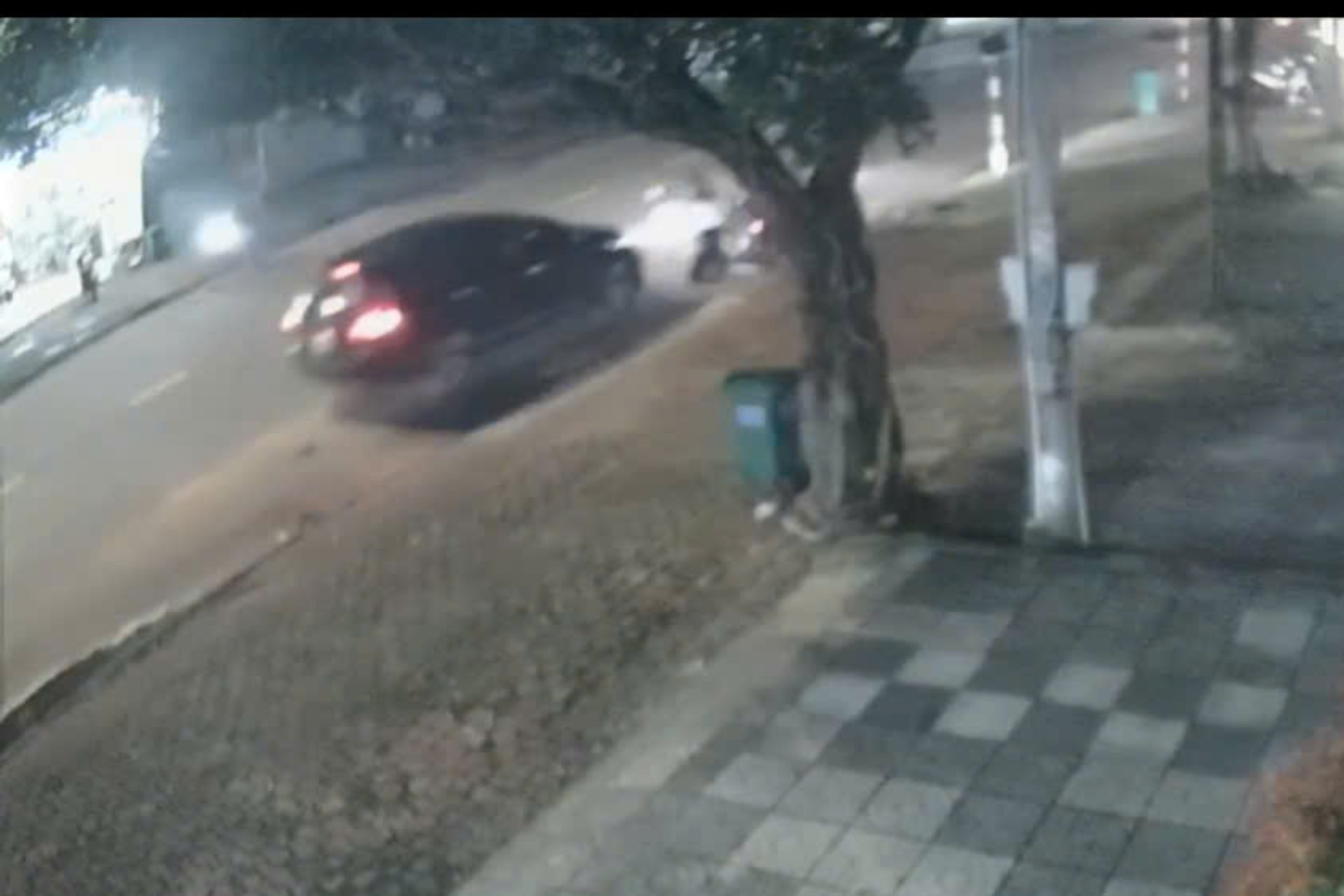 Bản tin cuối ngày 1/11: Xác minh người lái ô tô tông hai xe máy ở Đồng Nai