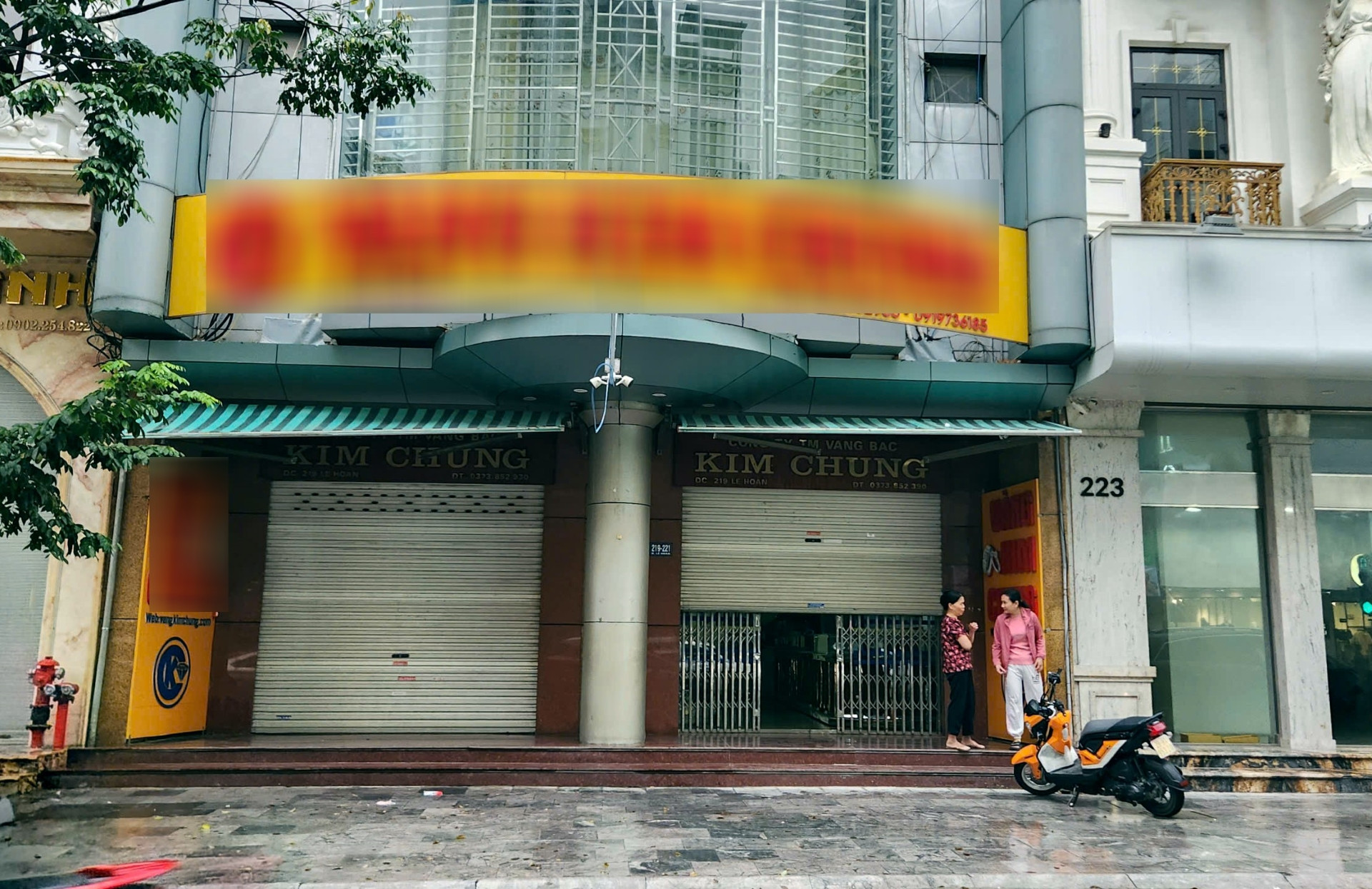 a3Cảnh bất ngờ trên.jpg