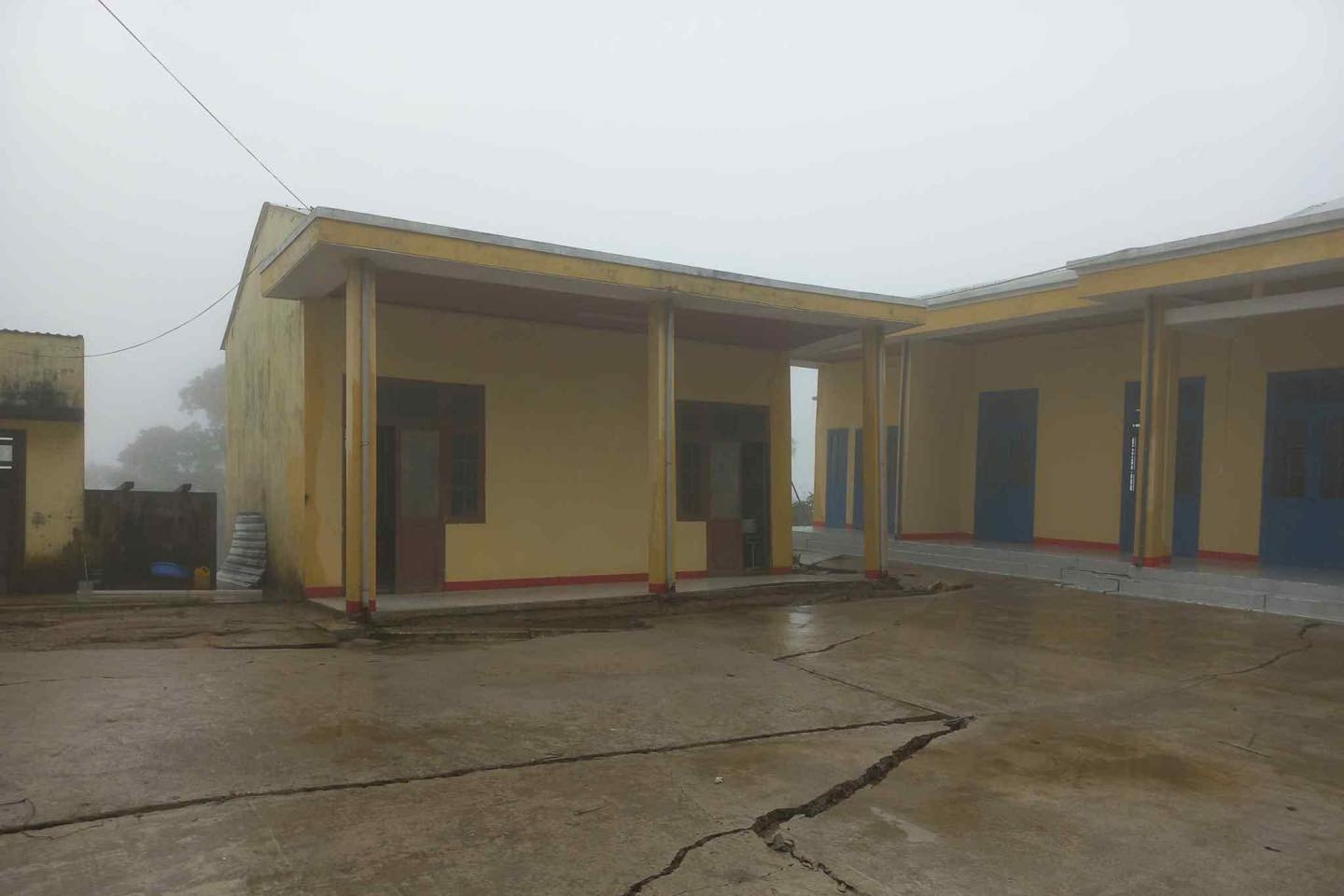 Điểm trường ở Đà Nẵng sụt lún, nguy cơ sập chỉ sau 3 tháng khánh thành