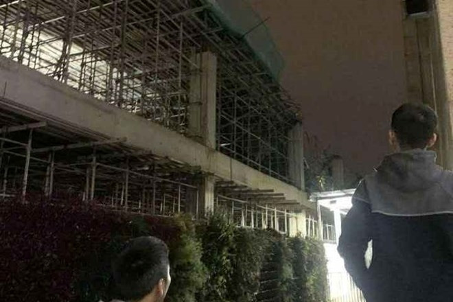 Sập giàn giáo công trình ở Hải Phòng, 2 người tử vong