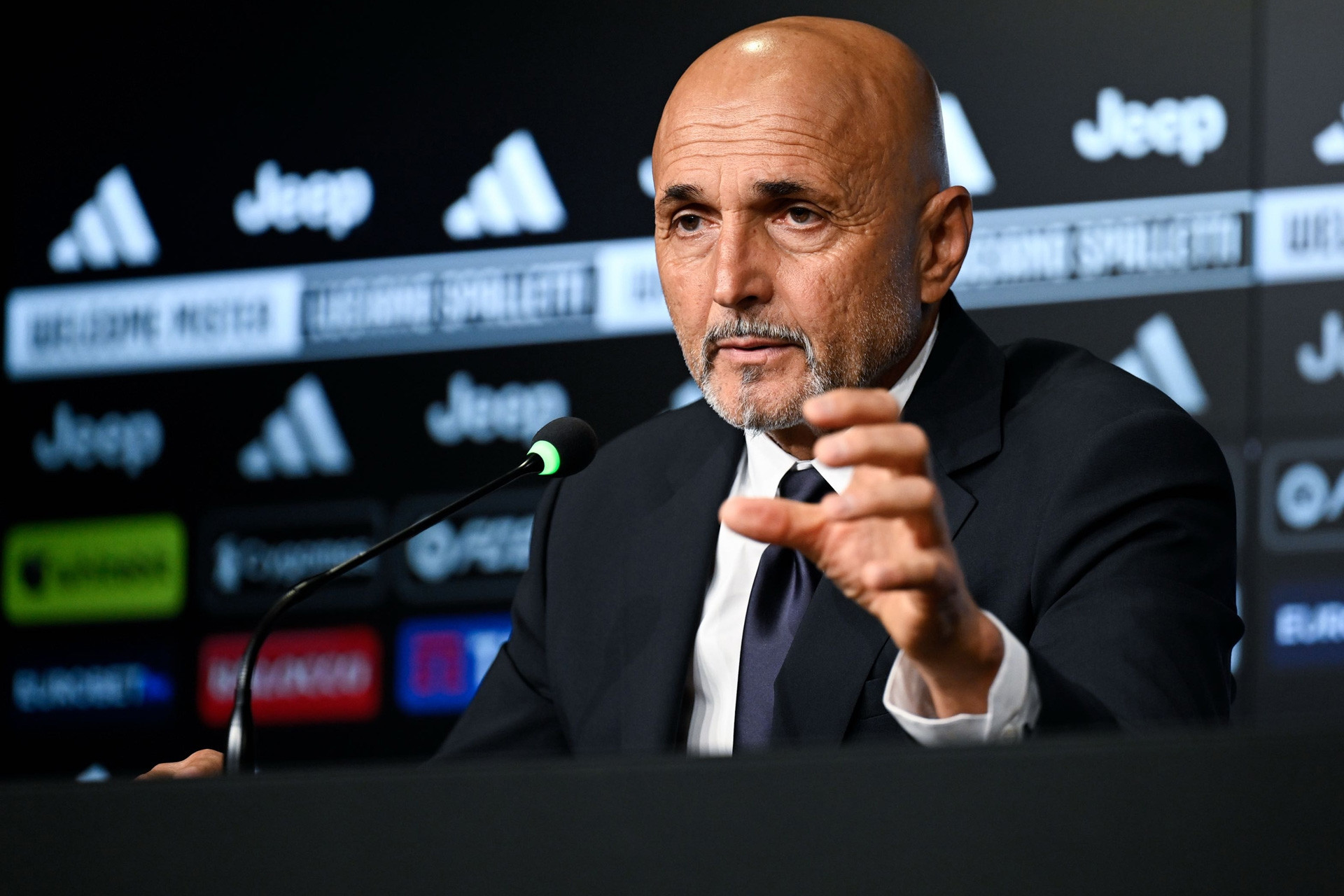 Spalletti ra mắt Juventus: Tôi đến để vô địch Serie A