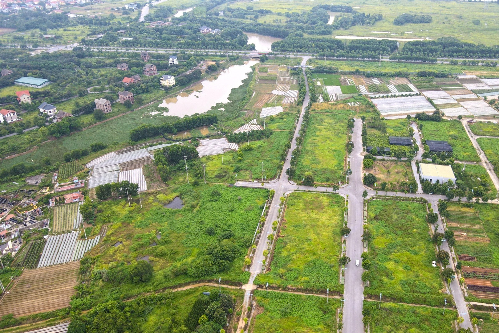 Bảng giá đất mới tăng cao từ 1/1/2026: Cần tránh ‘cú sốc’ lên người dân, doanh nghiệp