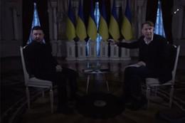 Dinh Tổng thống Ukraine mất điện 2 lần khi cuộc phỏng vấn diễn ra. Ảnh: Guardian.