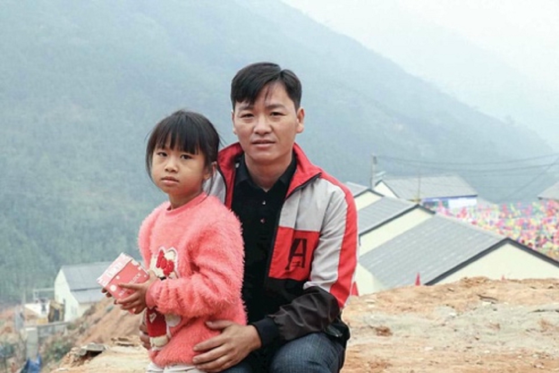 Gương sáng pháp luật: Những tấm lòng quả cảm miền biên viễn