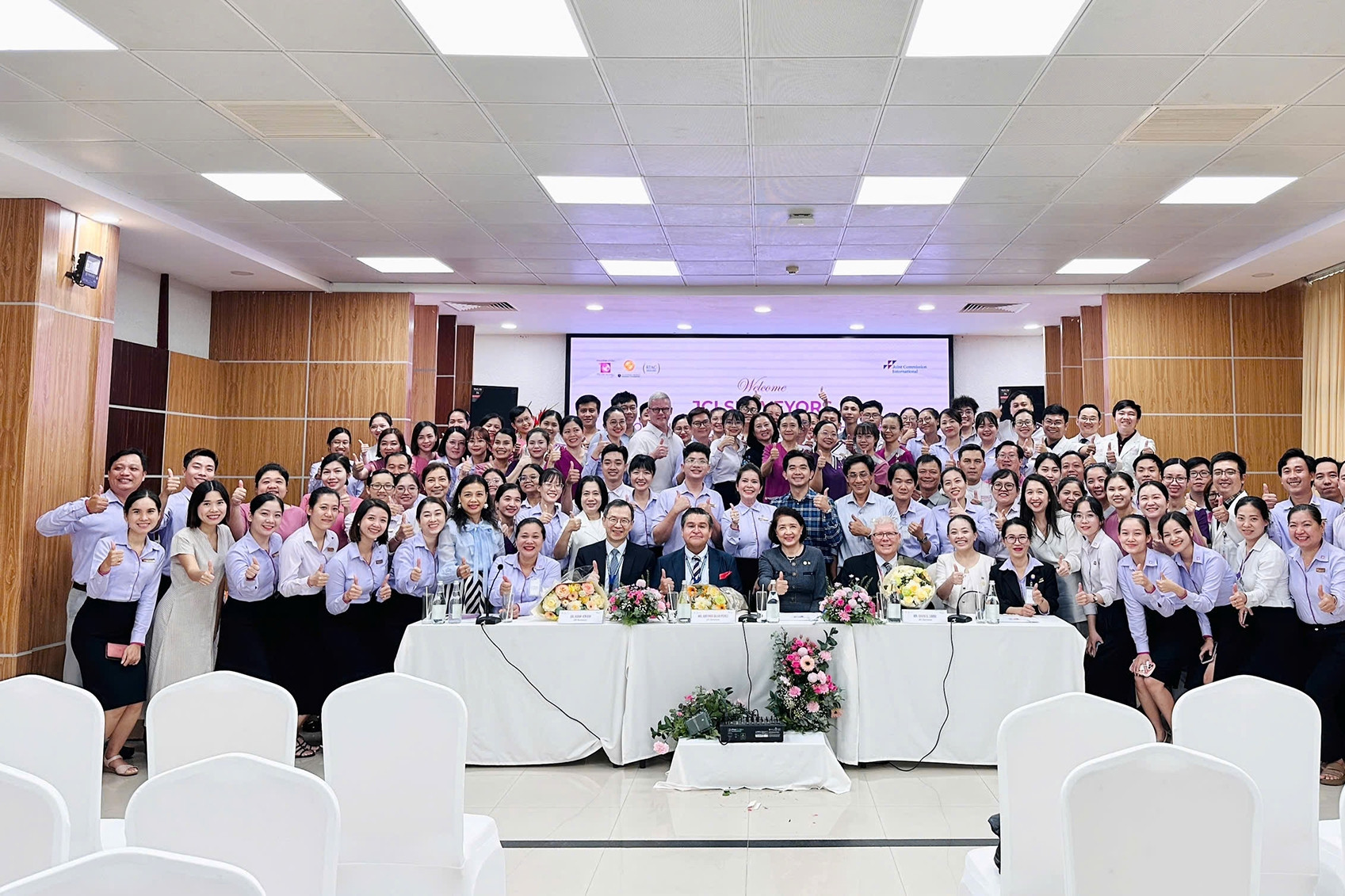 Hệ thống y tế Phương Châu duy trì danh hiệu JCI Enterprise của Mỹ