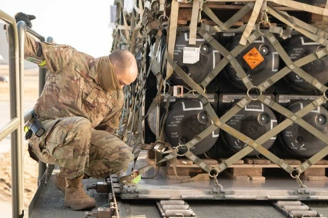 Hơn 5 tỷ USD vũ khí Mỹ định xuất khẩu cho NATO và Ukraine bị đình trệ