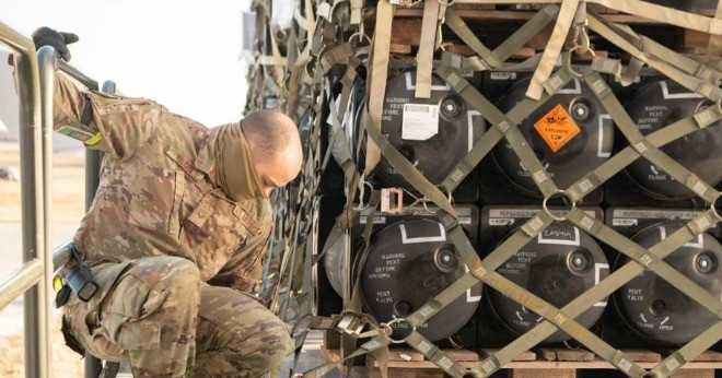 Hơn 5 tỷ USD vũ khí Mỹ định xuất khẩu cho NATO và Ukraine bị đình trệ