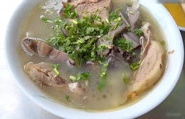 khach Nhat thu dac san Ben Tre 2.png