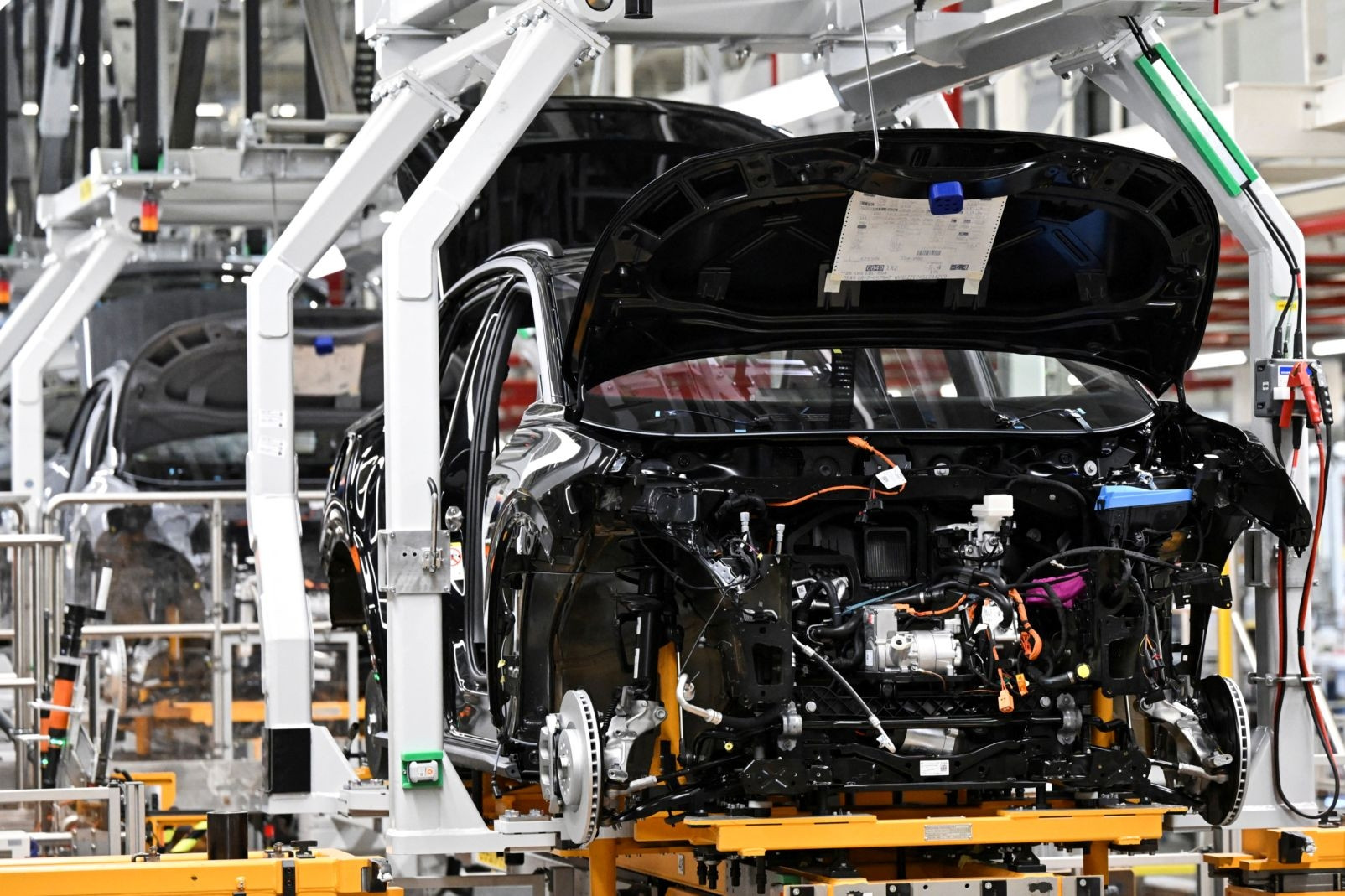 Khủng hoảng chip Nexperia khiến các hãng xe Nhật Bản lao đao