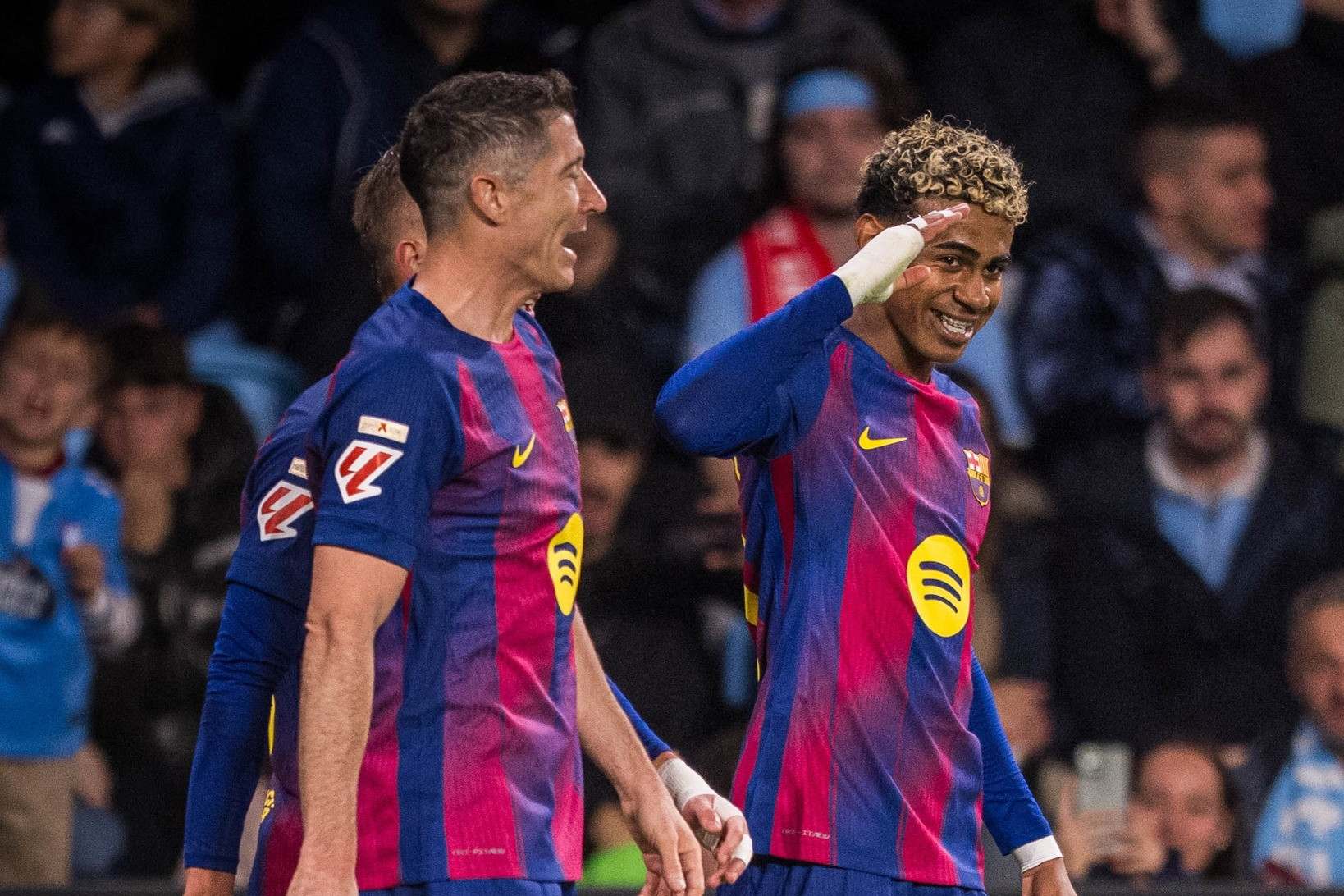 Lewandowski thăng hoa cùng Yamal, Barca áp sát Real Madrid