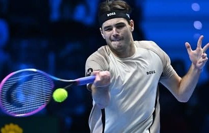 Taylor Fritz thắng dễ ra quân ATP Finals, quyết đua cùng Alcaraz