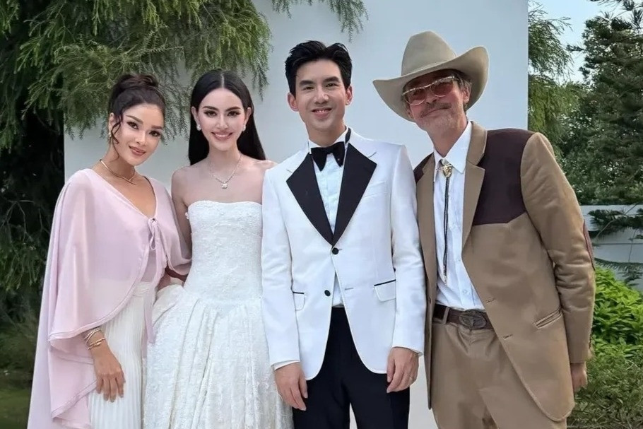 'Ma nữ đẹp nhất Thái Lan' Mai Davika cưới 'ông hoàng phòng vé' sau 7 năm yêu