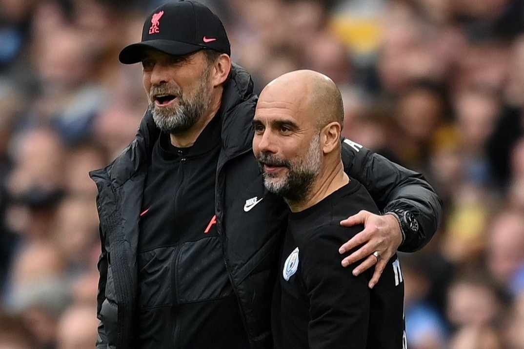 Man City đè bẹp Liverpool, Klopp dí dỏm chúc Pep mốc 1.000 trận