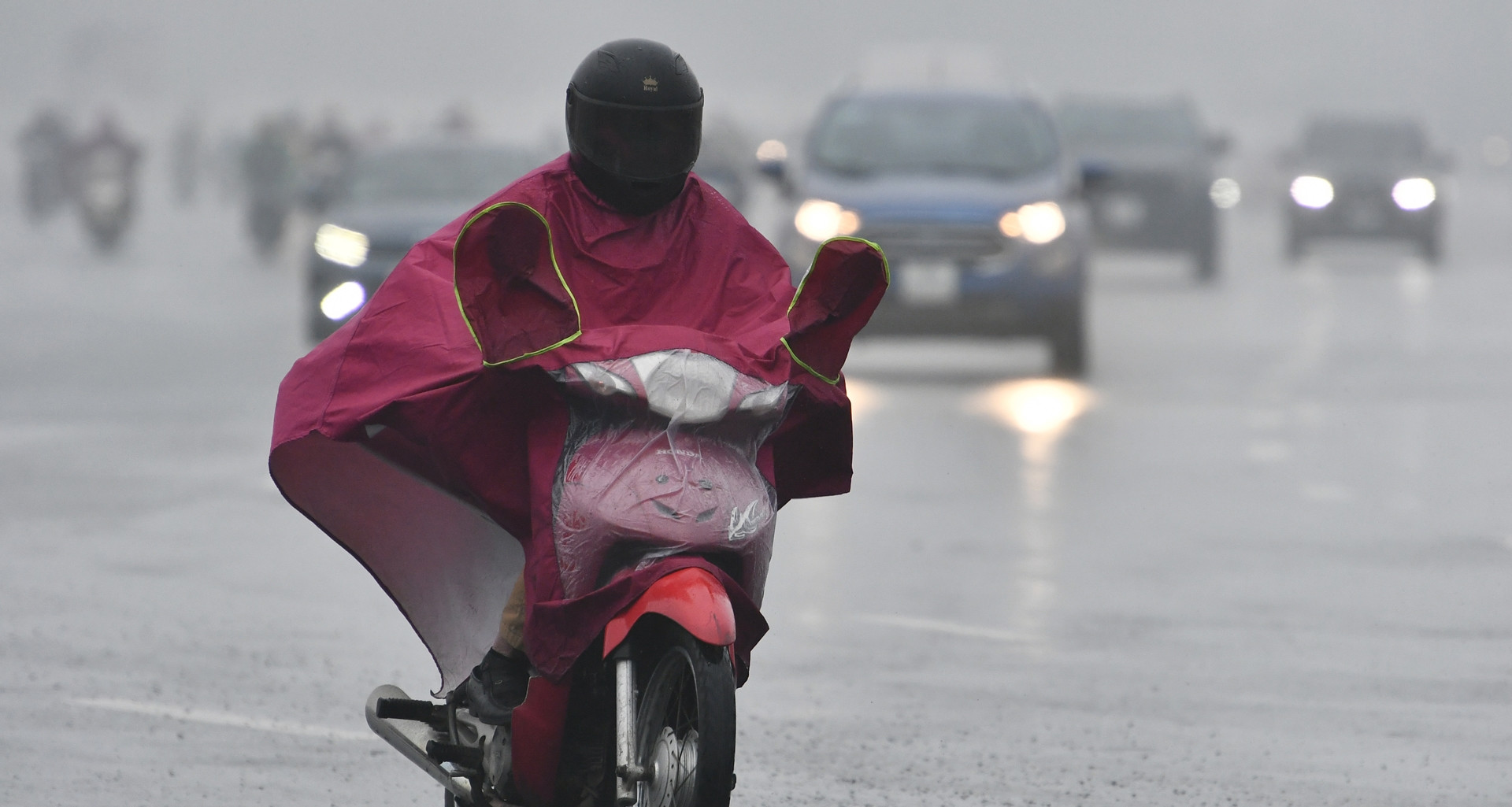 Miền Bắc sắp đón 2 đợt không khí lạnh, nồm ẩm b...