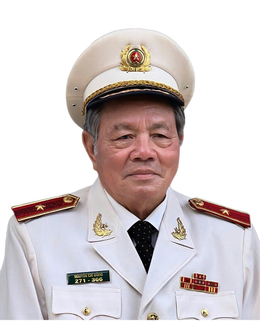 thieu tuong Nguyen Chi Dung.png