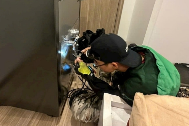 Thợ khóa TPHCM tiết lộ kỹ năng thoát hiểm và những cuộc giải cứu nghẹt thở