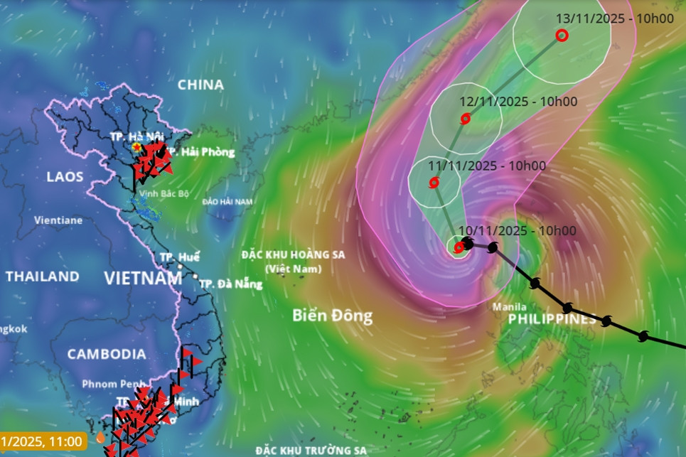 Tin mới nhất về bão số 14 Fung-Wong: Mạnh cấp 13, di chuyển chậm lại