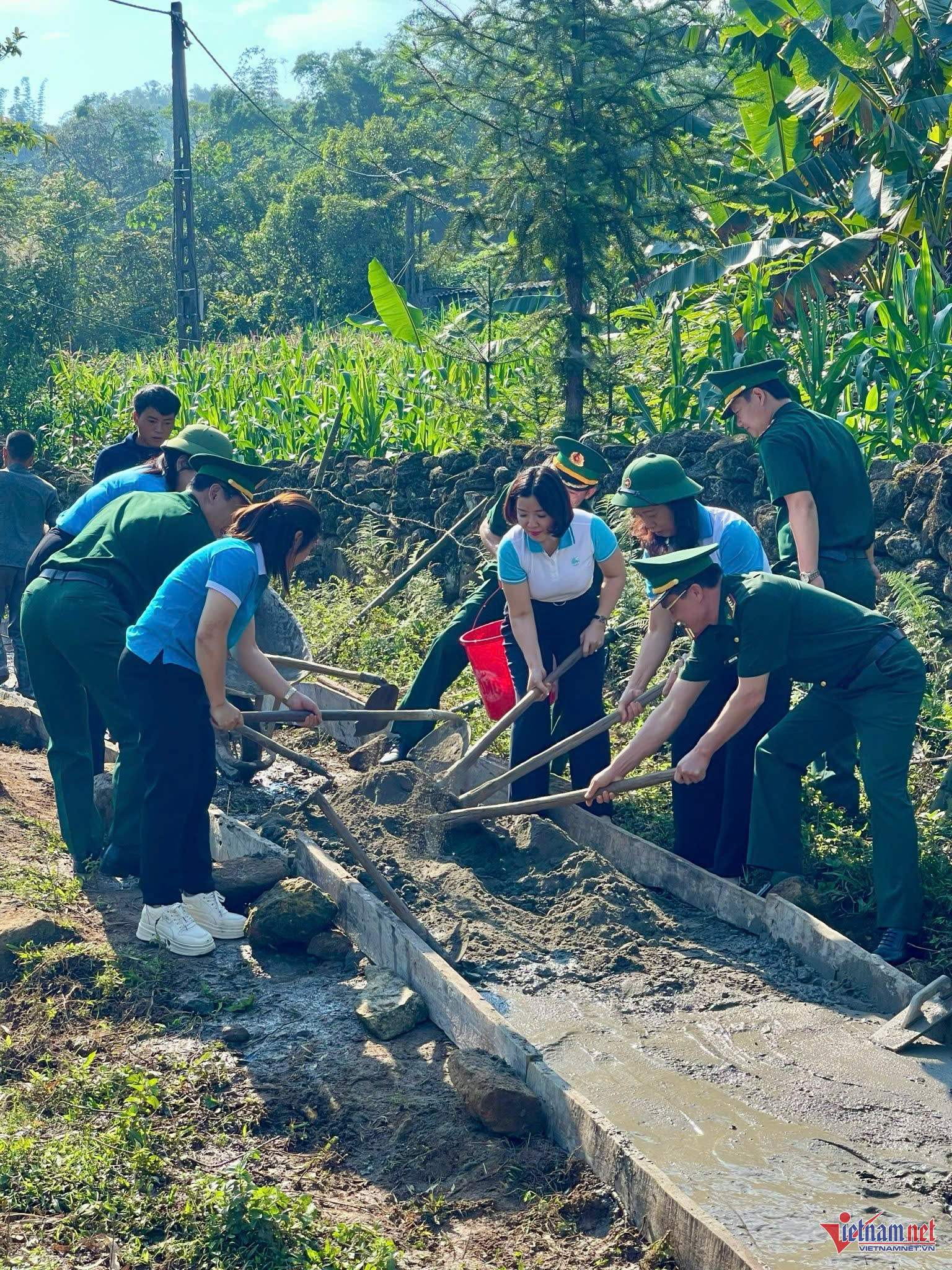W-anh bai bien phong lang son.jpg
