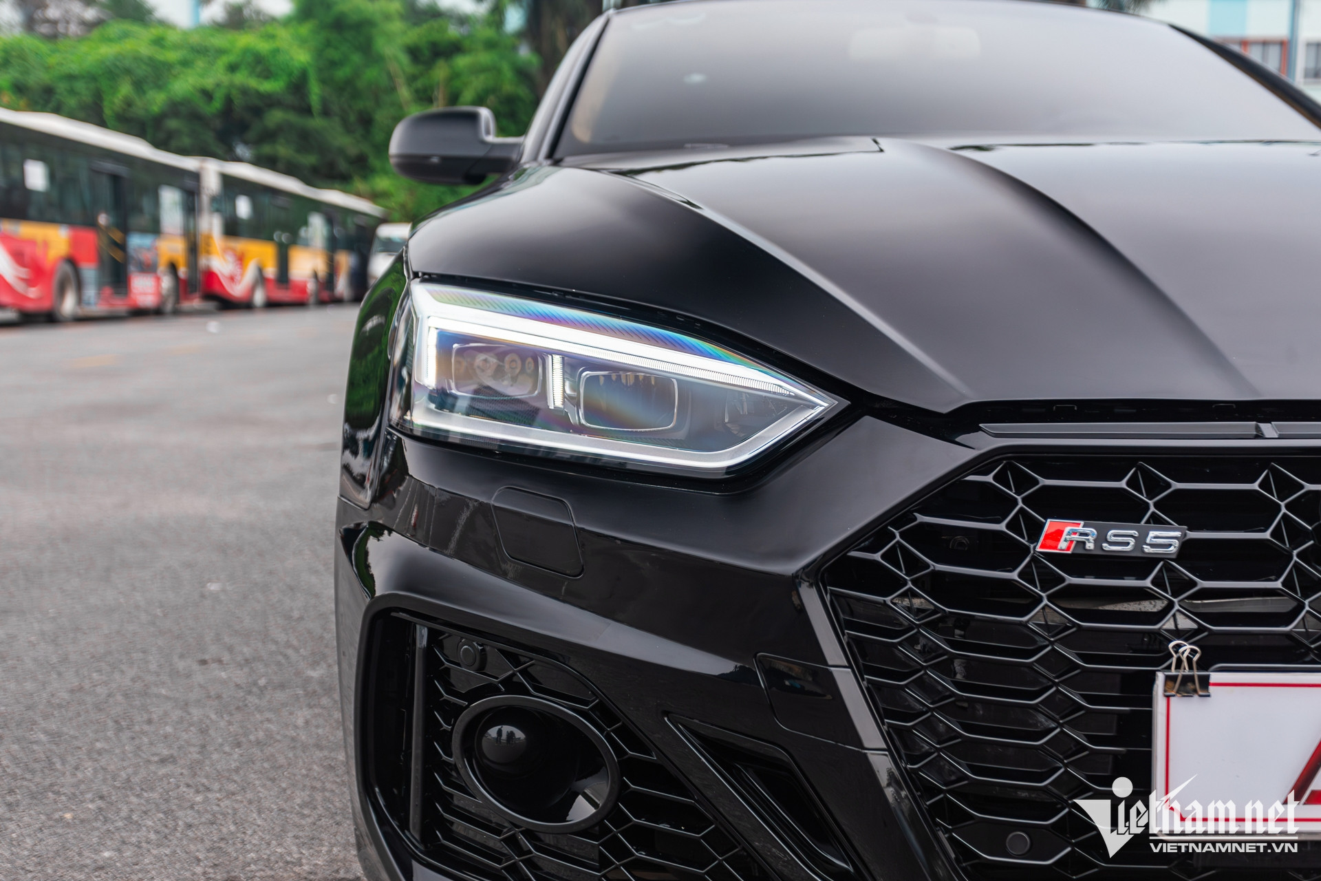 https://static-images.vnncdn.net/vps_images_publish/000001/000003/2025/11/10/w-audi-a5-8jpg-1277.jpg