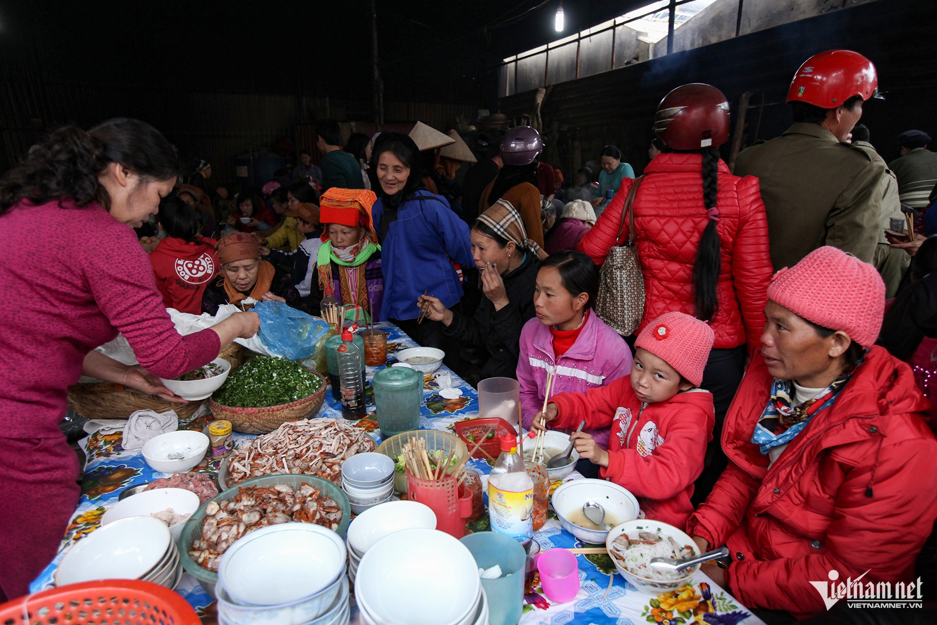 W-Chợ phiên Lộc Bình 13.jpg