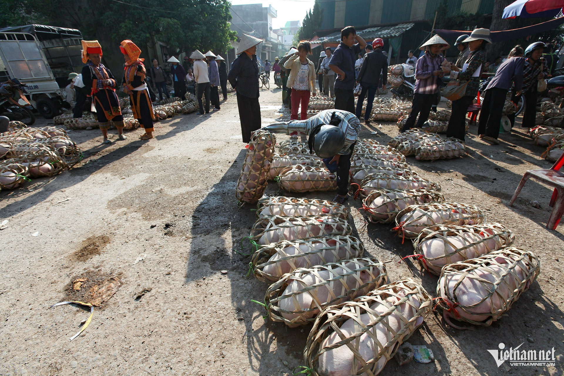 W-Chợ phiên Lộc Bình 9.jpg