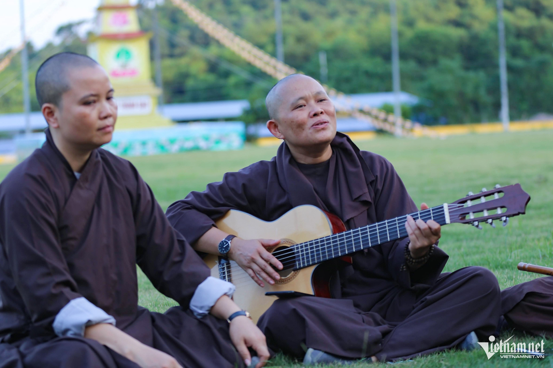 W-Hoạt động ngoài giờ học của Tăng Ni sinh 2.jpg