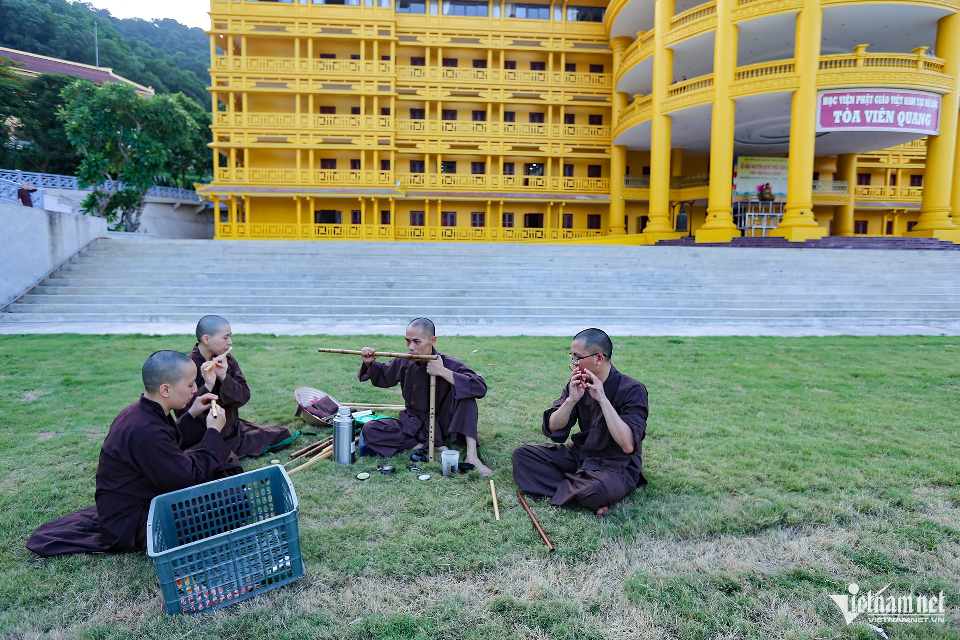 W-Hoạt động ngoài giờ học của Tăng Ni sinh 3.jpg