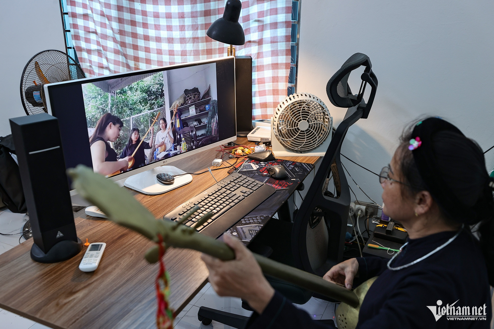 W-Truyền dạy hát then 6.jpg