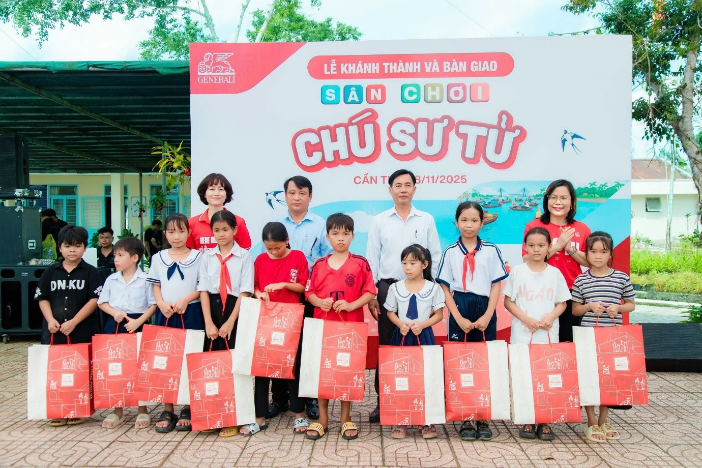 Generali Việt Nam khánh thành ‘Sân chơi chú Sư Tử’ thứ 2 tại Cần Thơ