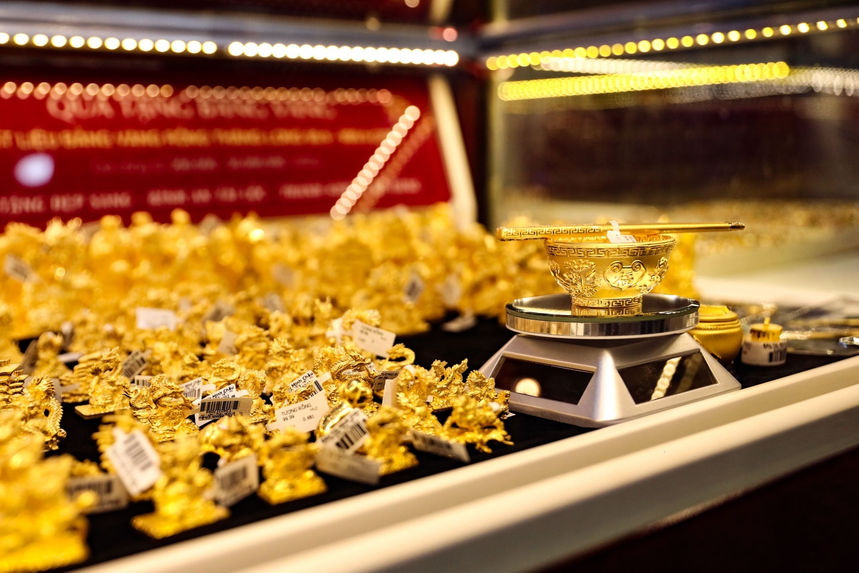 Giá vàng ở giai đoạn nhạy cảm, dự báo đáng chú ý của các tổ chức lớn