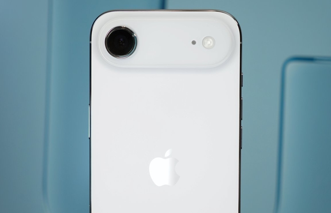 iPhone Air bán ế khiến Apple phải hành động khẩn