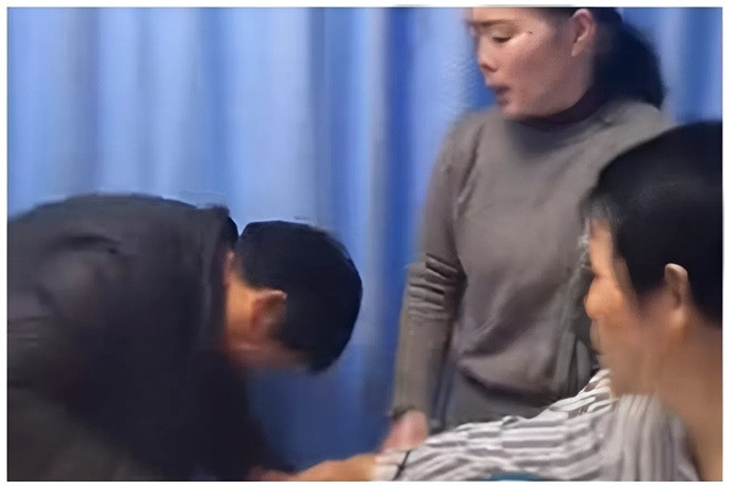 Người đàn ông khiếm thính lao vào cứu người, mất một chân vẫn 'không sao cả'