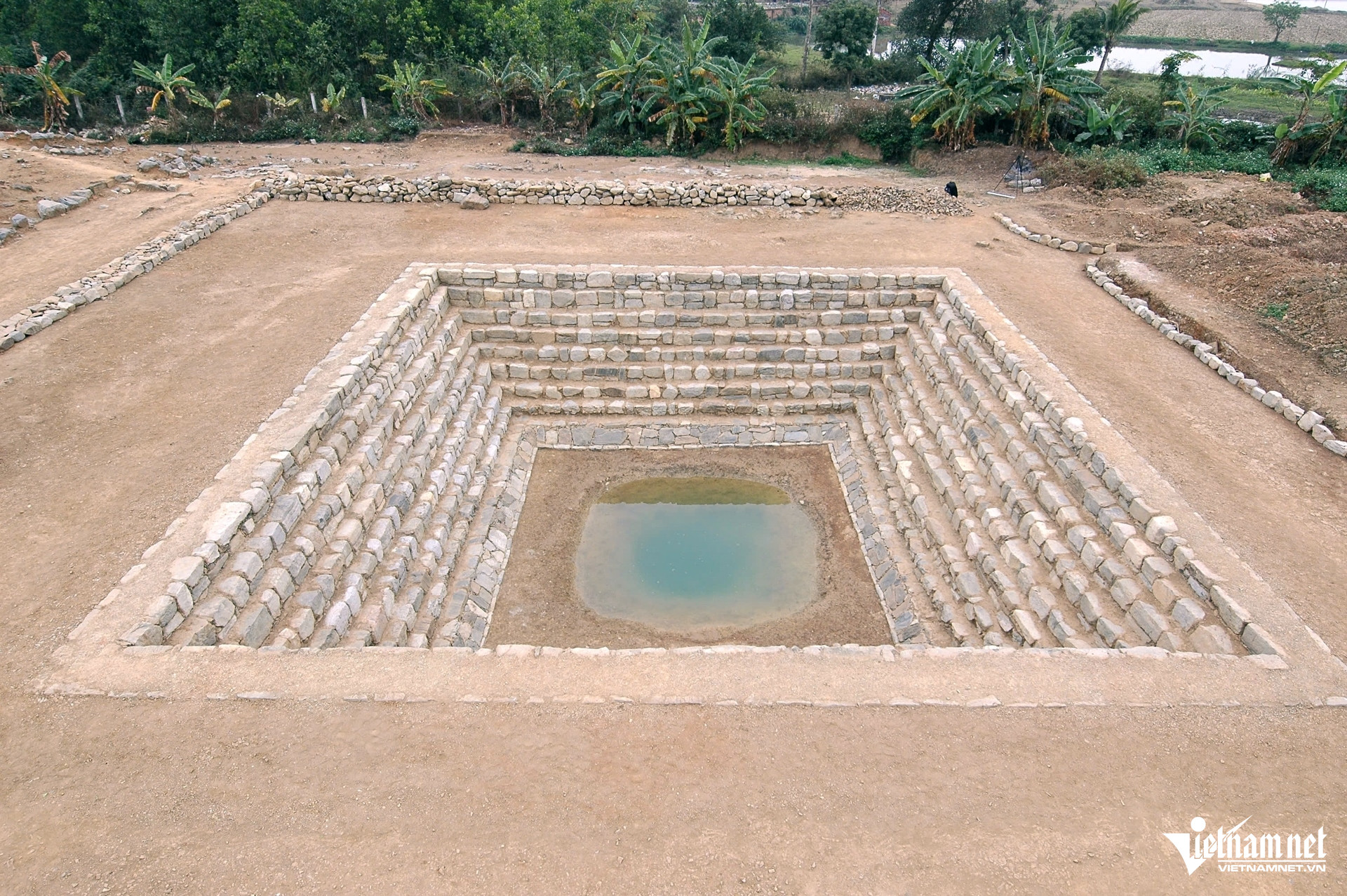 W-a3Khai quật Đàn tế Nam Giao hơn.jpg