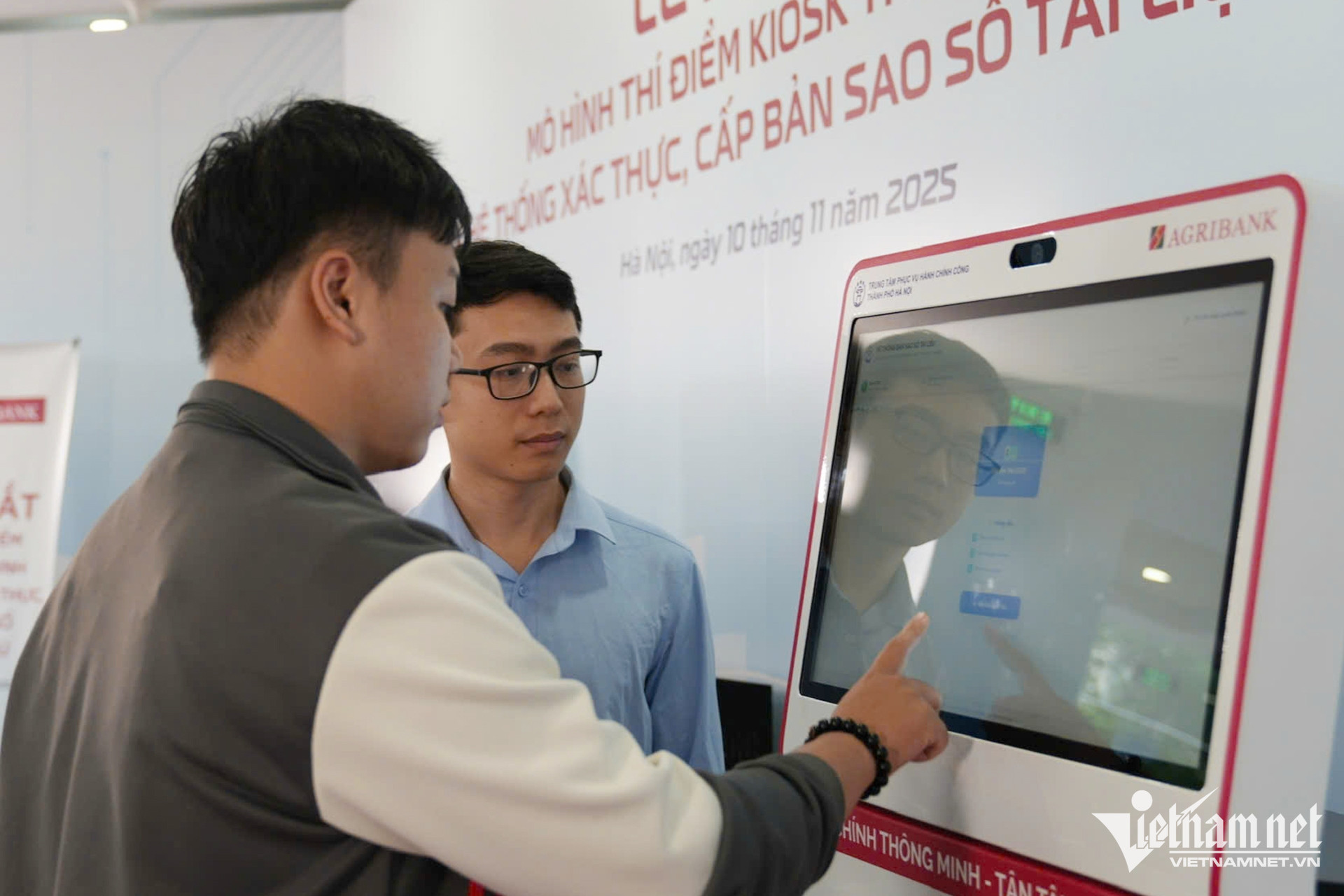 W-kios thong minh Ha Noi 1.jpg