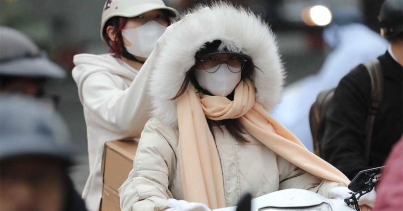 Bản tin sáng 12/11: Bão Fung-Wong ra khỏi Biển Đông, không khí lạnh tràn về