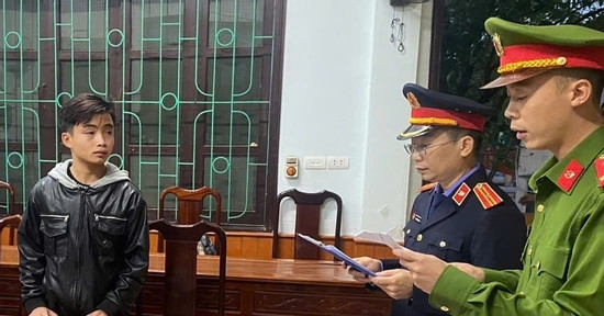 Bản tin cuối ngày 12/11: Khởi tố nam sinh lớp 11 đánh học sinh lớp 9 tử vong