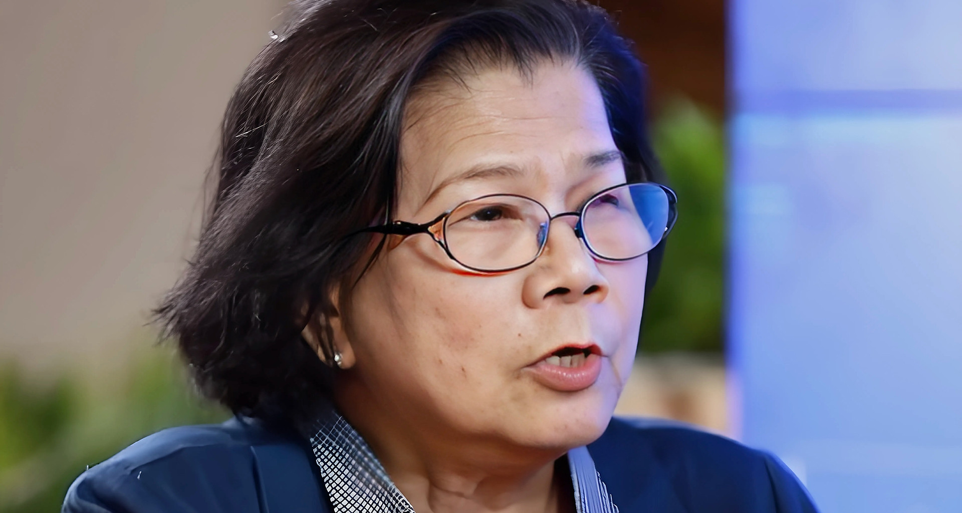 Bà Vũ Kim Hạnh nói về hàng giả trên mạng