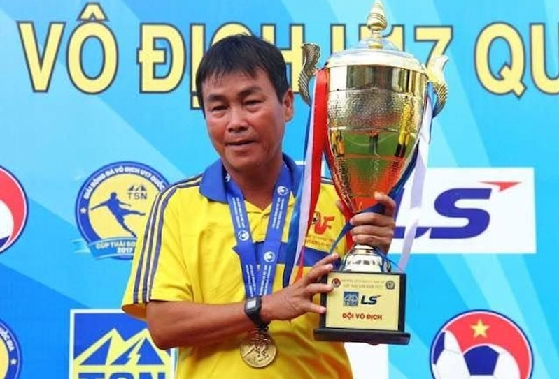 Cựu danh thủ Hồ Văn Lợi qua đời