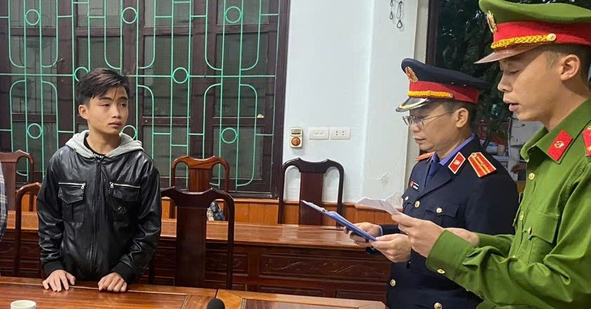 Khởi tố nam sinh lớp 11 đánh học sinh lớp 9 tử ...