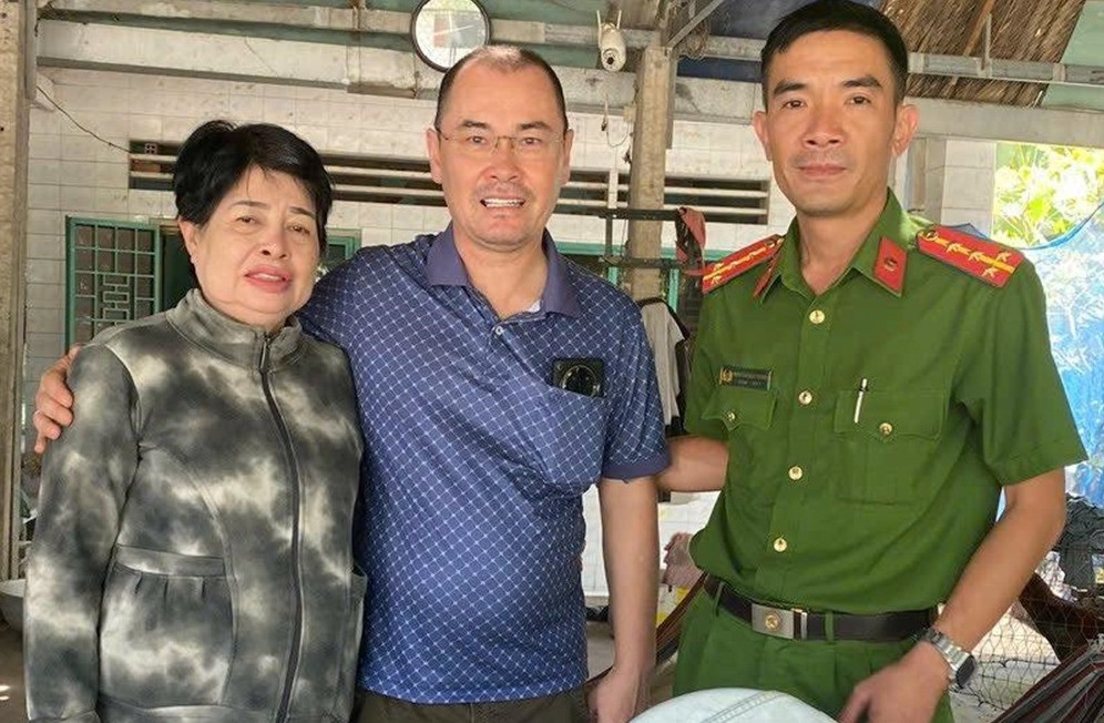 người đàn ông Pháp gốc Việt tìm lại cô ruột sau 13 năm xa cách.jpg