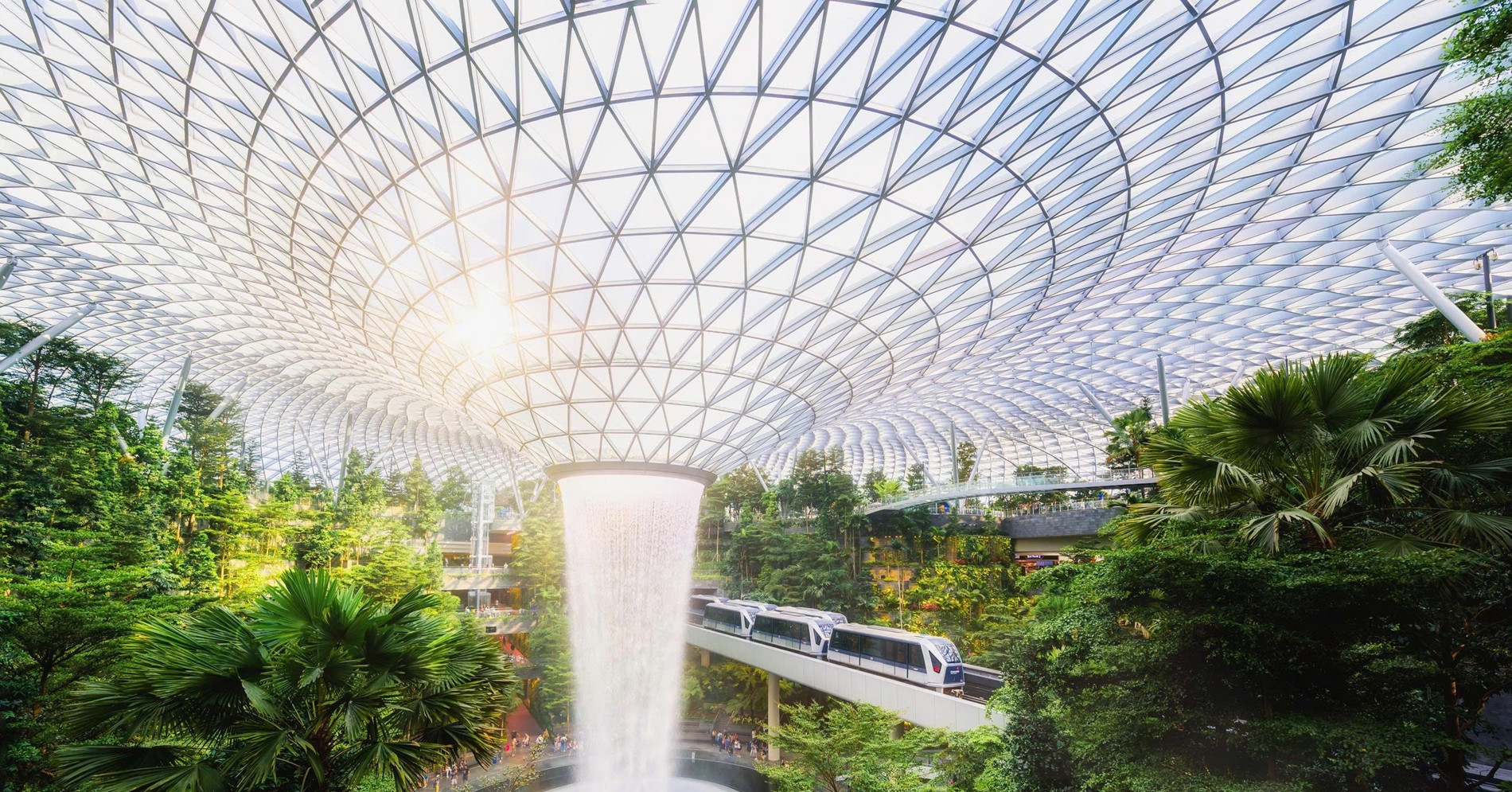 Quốc gia nhỏ bé nào sở hữu hộ chiếu ‘quyền lực’ nhất thế giới?