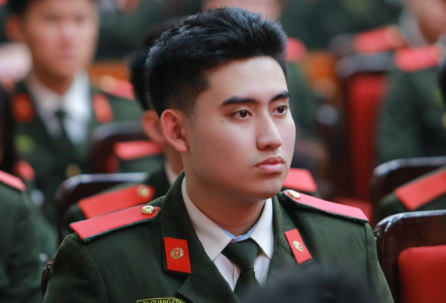 Thủ khoa 10X được giữ lại làm giảng viên trường công an