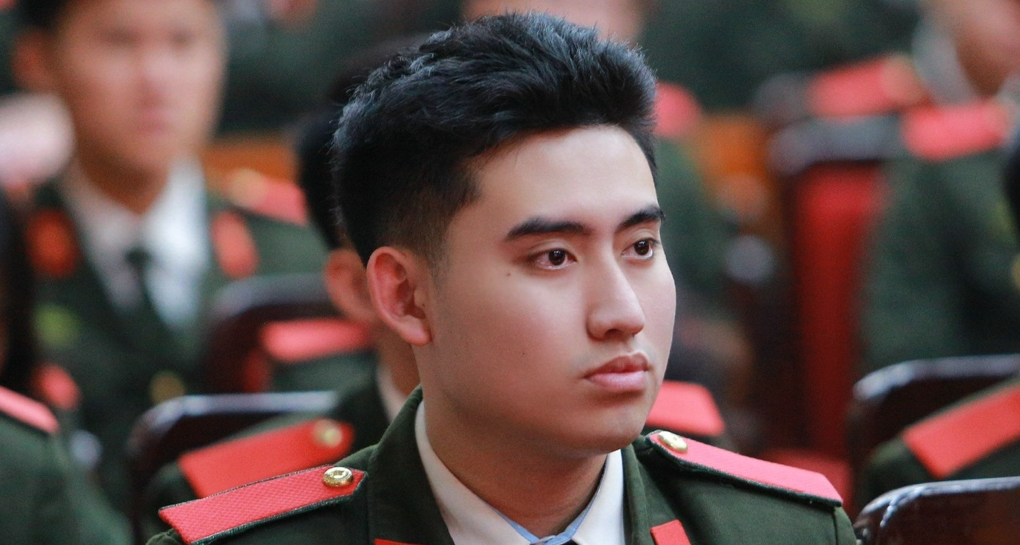 Thủ khoa 10X được giữ lại làm giảng viên trường công an