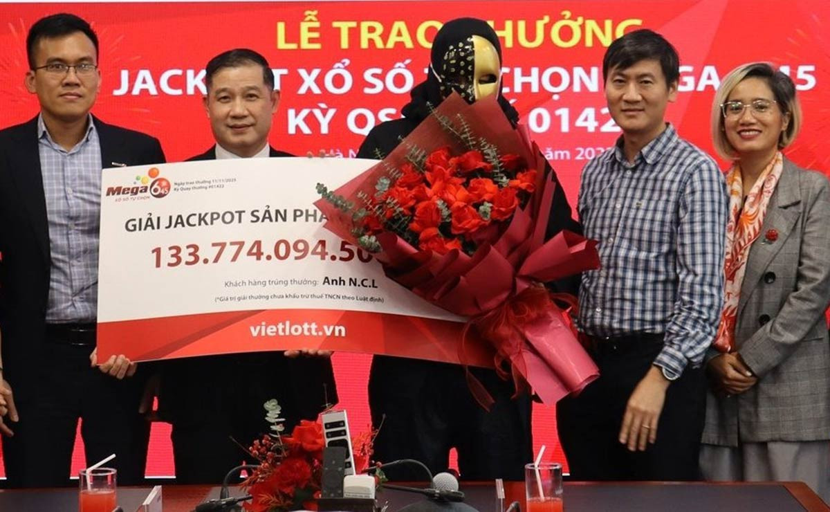 Người trúng độc đắc Vietlott gần 134 tỷ tiết lộ thói quen mua vé suốt 2 năm