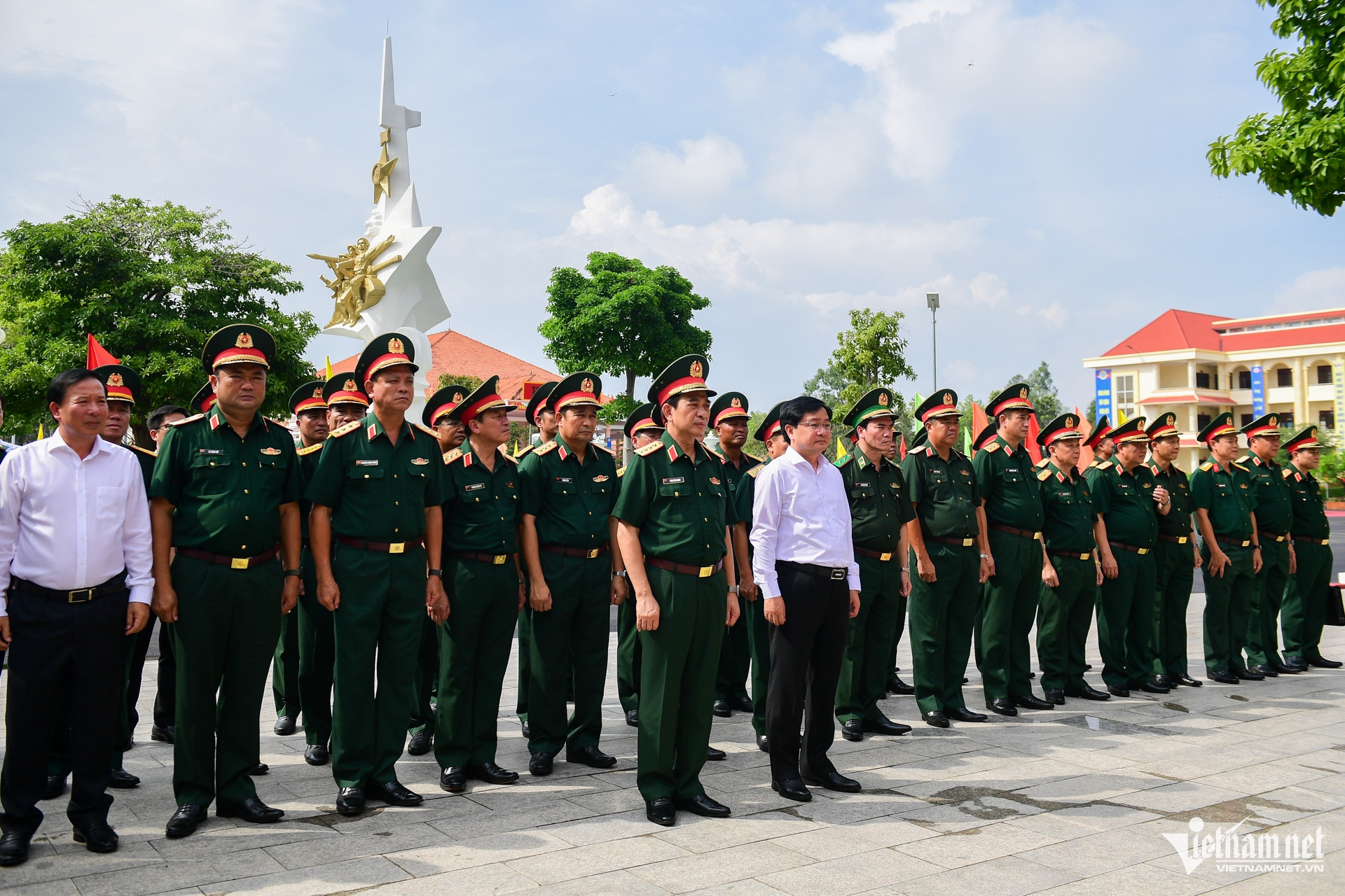 W-GLHNQP Việt Nam CPC 5.jpg