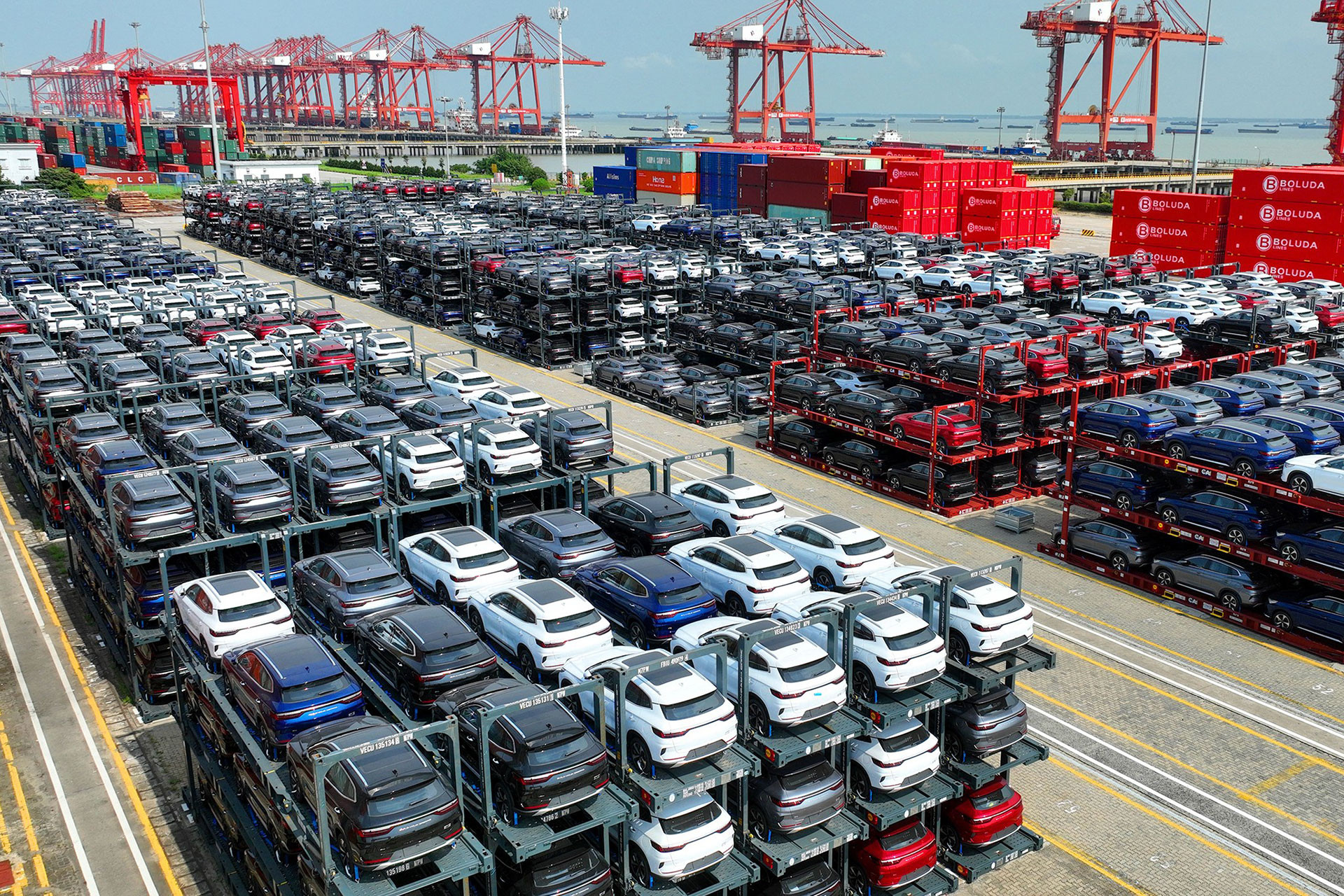 xe trung quoc xuat khau (2).jpg