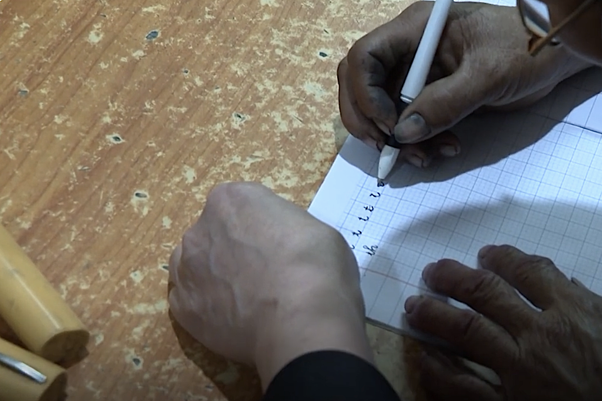 Xóa mù chữ: Không dừng ở đọc, viết mà còn cung cấp thông tin, kiến thức